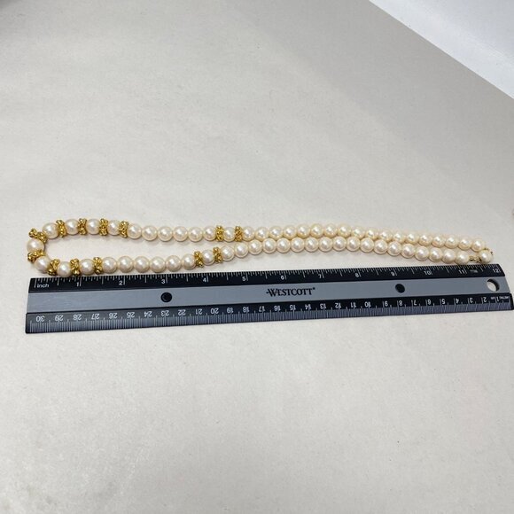 Vintage Beaded Necklaces Set of 2 Imitation Pearl Layering Classic Old Money - Picture 3 of 11